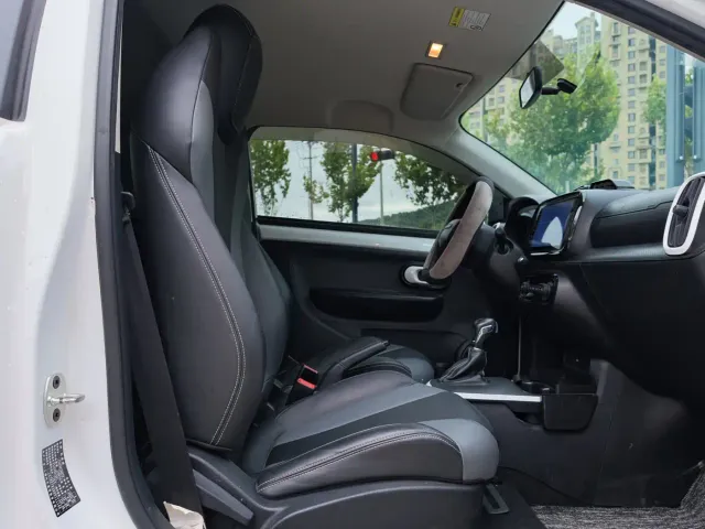 Roewe Clever — Фото автомобиля 15