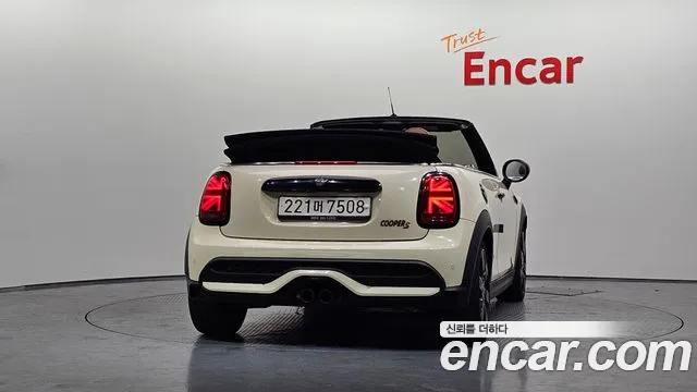 MINI Cooper Convertible — Фото автомобиля 4