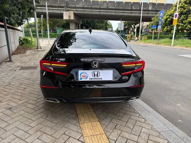 Honda Accord 2022 260TURBO Phantom Night Premium — Фото автомобиля 8
