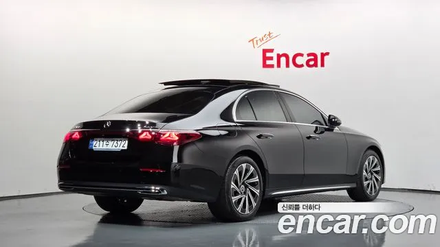 Mercedes-Benz E-Class W214 — Фото автомобиля 2