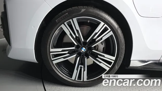 BMW 7 Series — Фото автомобиля 5