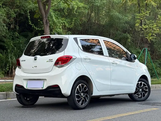 Changan Benben E-Star — Фото автомобиля 5