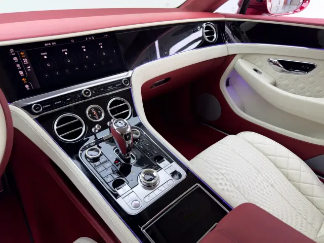 Bentley Continental — Фото автомобиля 26