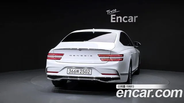 Genesis G80 Бензин 2.5 турбо 2WD — Фото автомобиля 4