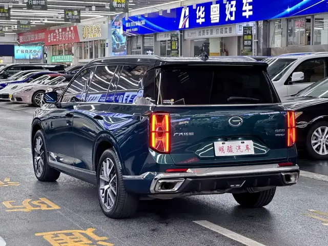GAC Trumpchi GS8 — Фото автомобиля 4
