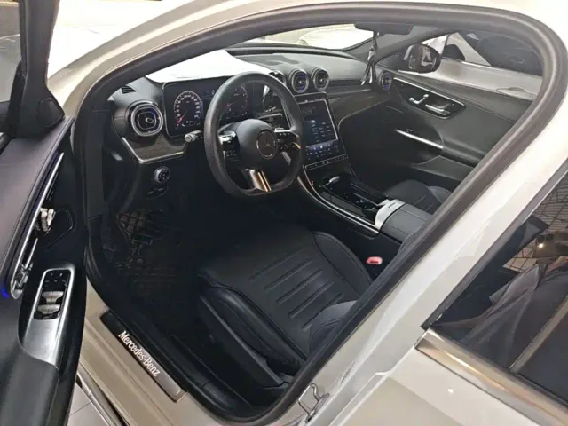 Mercedes-Benz C-Class — Фото автомобиля 14