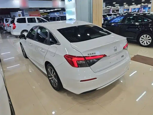 Honda Civic — Фото автомобиля 4