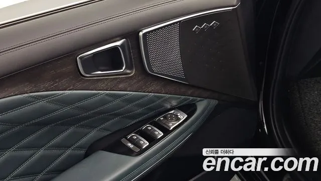 Kia K8 Hybrid — Фото автомобиля 15