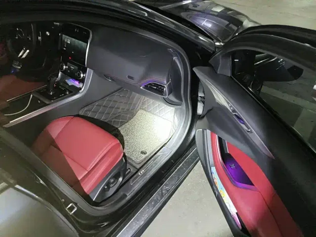 Jaguar XEL — Фото автомобиля 13