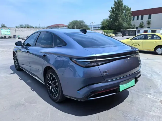 BYD Seal 07 DM-i — Фото автомобиля 8