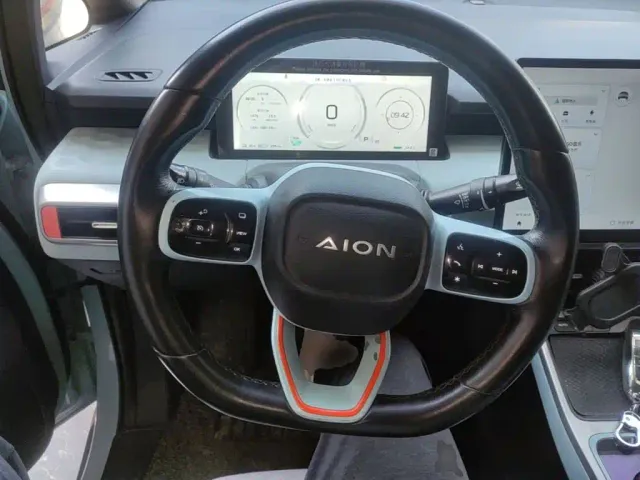 GAC Aion Y — Фото автомобиля 10