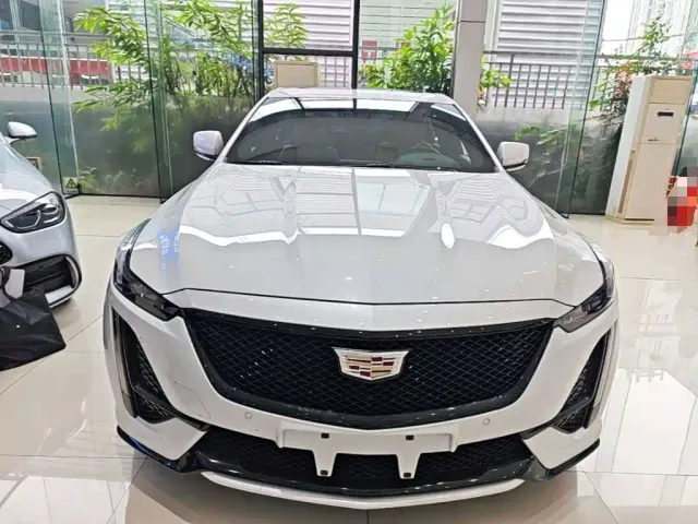 Cadillac CT5 — Фото автомобиля 2