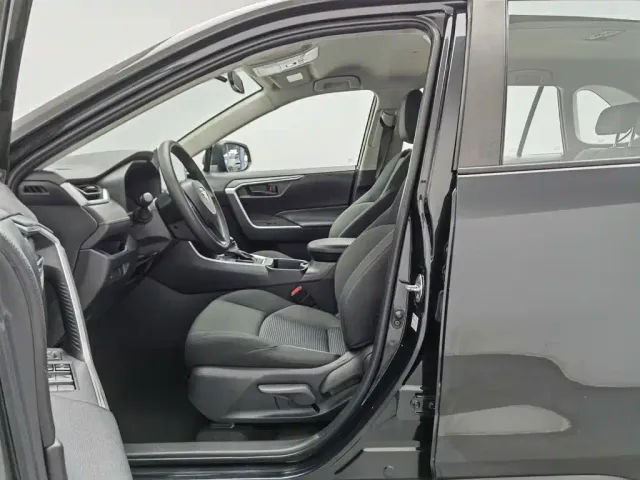Toyota Wildlander — Фото автомобиля 10