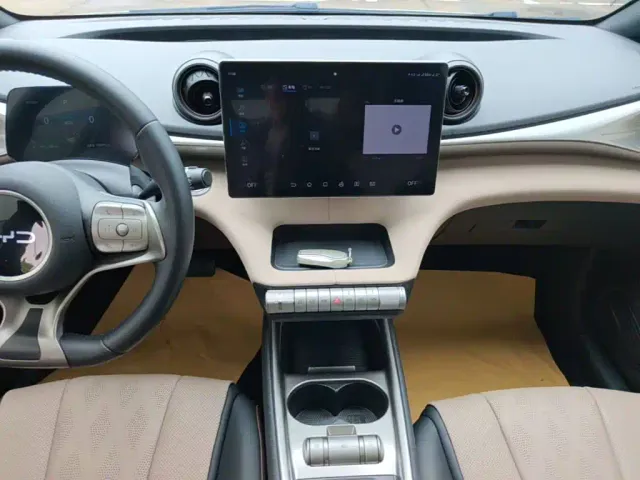 BYD Dolphin — Фото автомобиля 12