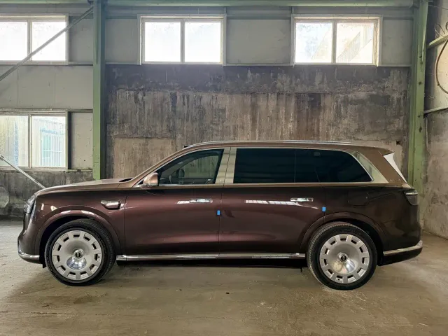 Aito M9 — Фото автомобиля 3