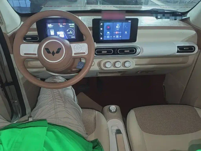 Wuling Hongguang Mini EV — Фото автомобиля 9