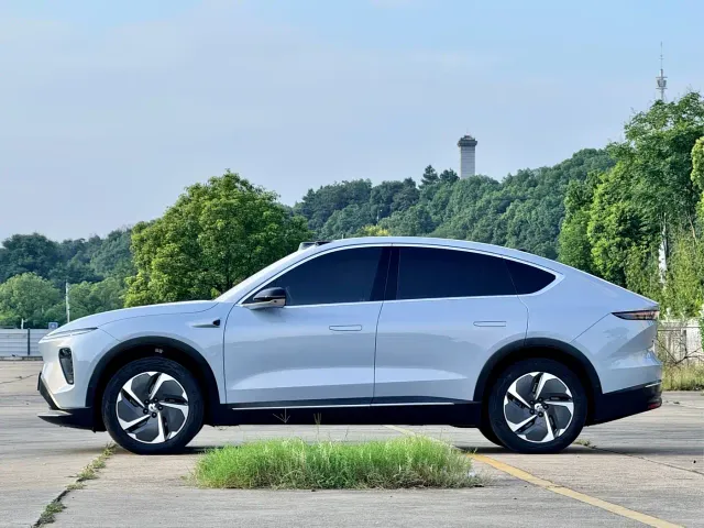 Nio EC7 — Фото автомобиля 4