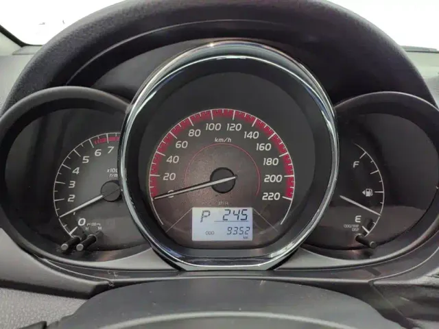 Toyota Vios — Фото автомобиля 14
