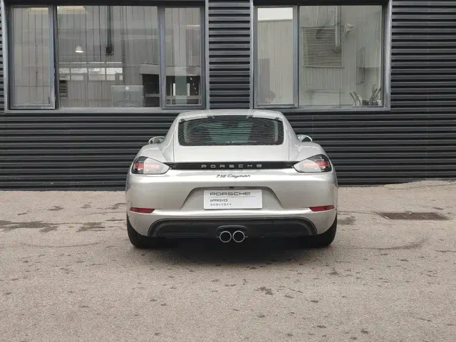 Porsche 718 — Фото автомобиля 11