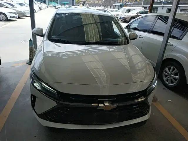 Chevrolet Monza — Фото автомобиля 2