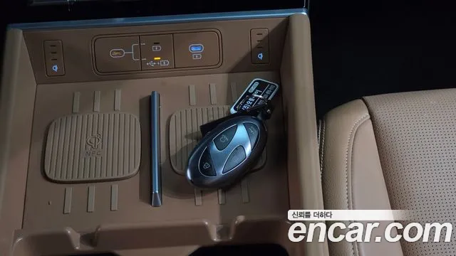 Hyundai Santa Fe MX5 — Фото автомобиля 23