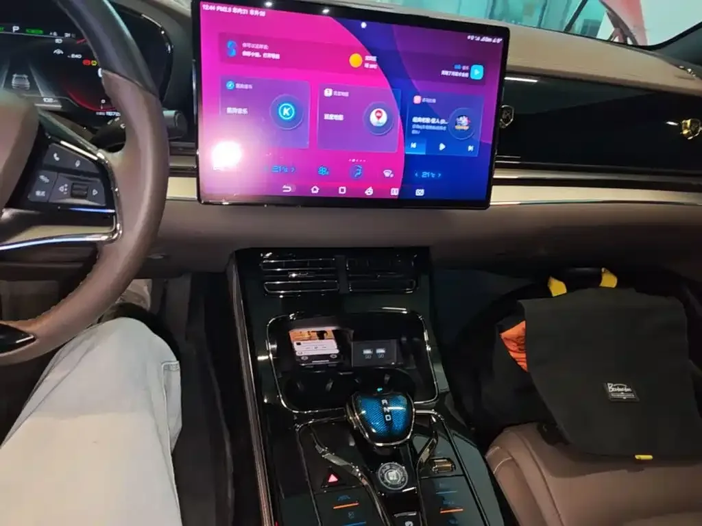 BYD Han 2020 EV Extended Range Luxury — Фото автомобиля 8