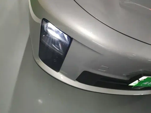 Li Auto i6 — Фото автомобиля 7