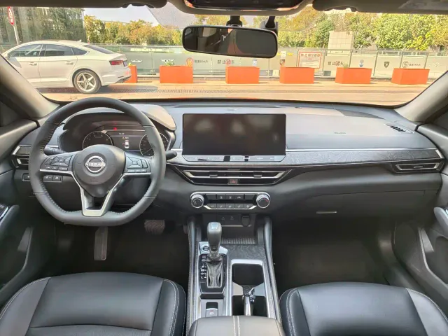 Nissan Teana — Фото автомобиля 17