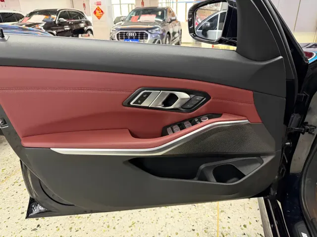 BMW 3 Series — Фото автомобиля 7