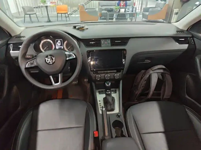 Skoda Octavia — Фото автомобиля 9