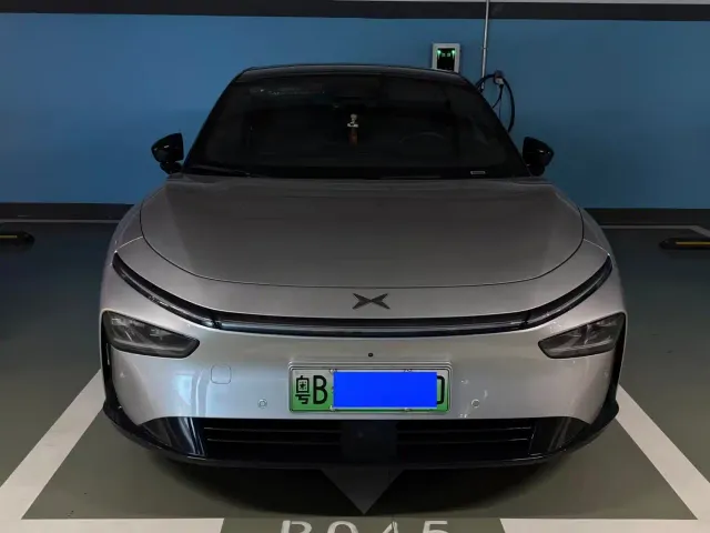 Xpeng P7+ — Фото автомобиля 2