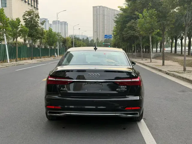 Audi A6L — Фото автомобиля 8
