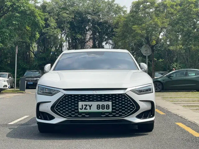 BYD Han — Фото автомобиля 2