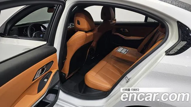 BMW 3-Series 3 серия (G20) 320i M Sport — Фото автомобиля 11