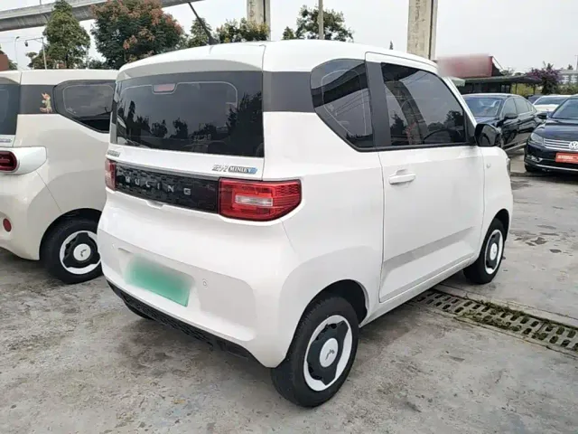 Wuling Hongguang Mini EV — Фото автомобиля 6