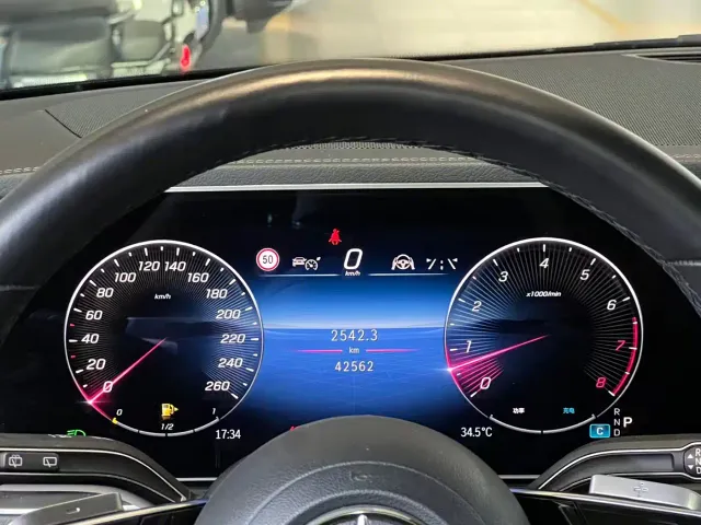 Mercedes-Benz GLE-Class — Фото автомобиля 15