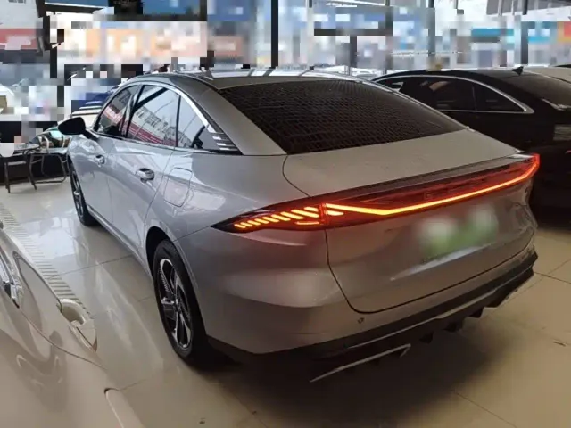 Geely Galaxy L6 — Фото автомобиля 4