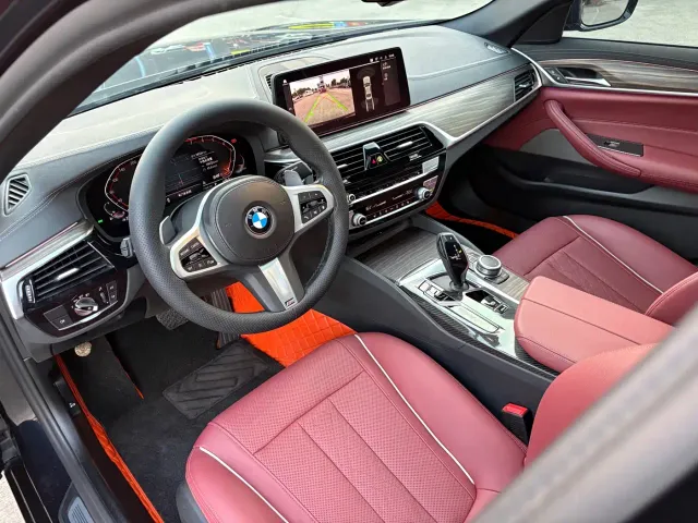 BMW 5 Series — Фото автомобиля 5