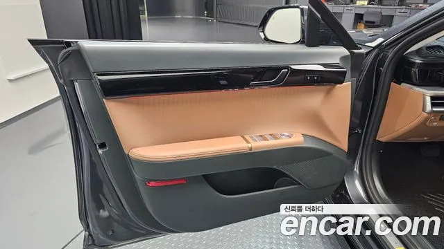 Hyundai Grandeur Grandeur (GN7) 2.5 Бензин 2WD — Фото автомобиля 6
