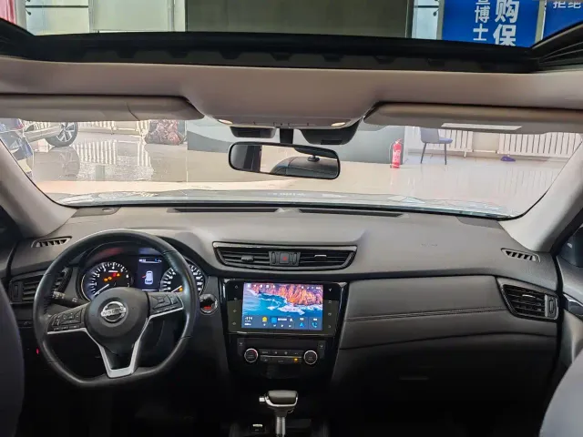 Nissan X-Trail — Фото автомобиля 16