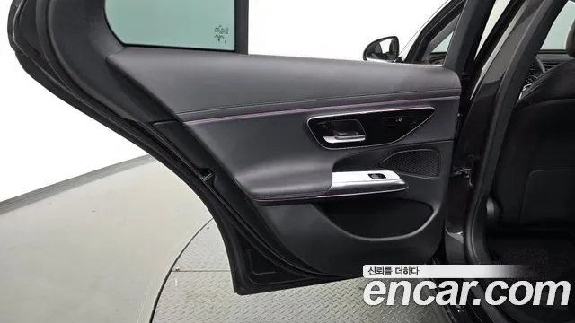 Mercedes-Benz E-Class W214 — Фото автомобиля 14