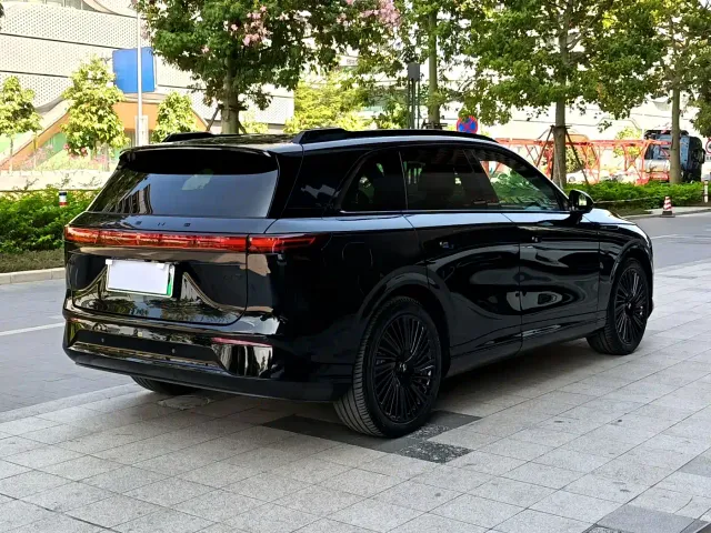 Xpeng G9 — Фото автомобиля 4