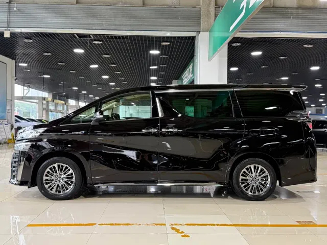 Toyota Vellfire — Фото автомобиля 24