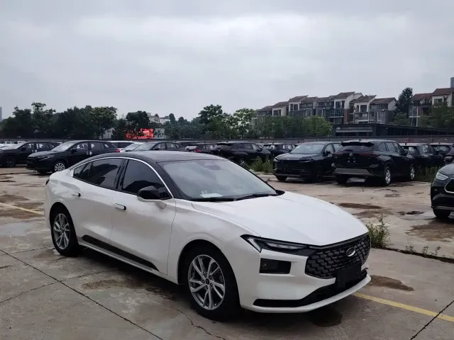Ford Mondeo 2022 EcoBoost 245 Fashion Edition — Фото автомобиля 3