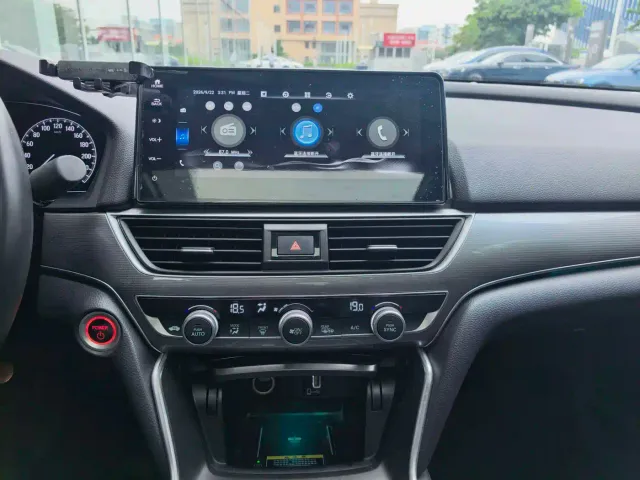 Honda Accord — Фото автомобиля 15