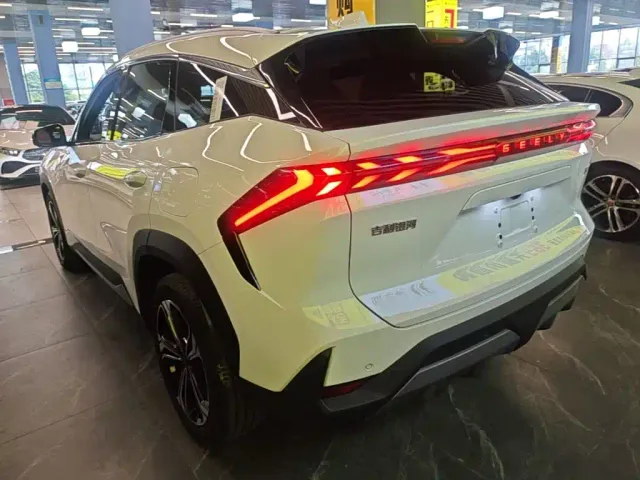 Geely Galaxy L7 — Фото автомобиля 4