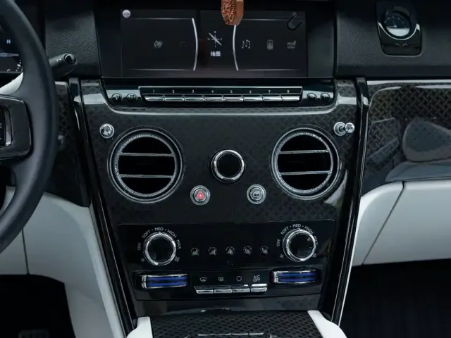Rolls-Royce Cullinan — Фото автомобиля 16