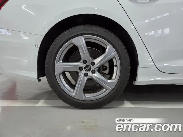Audi A6 C8 — Фото автомобиля 5