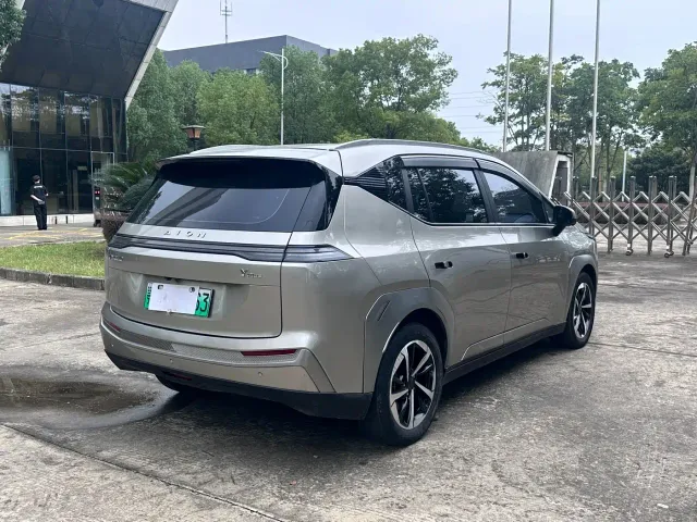 GAC Aion Y — Фото автомобиля 23