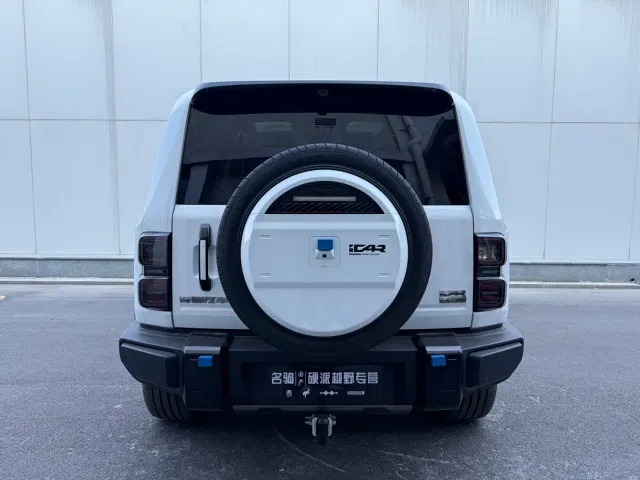 iCAR V27 — Фото автомобиля 16